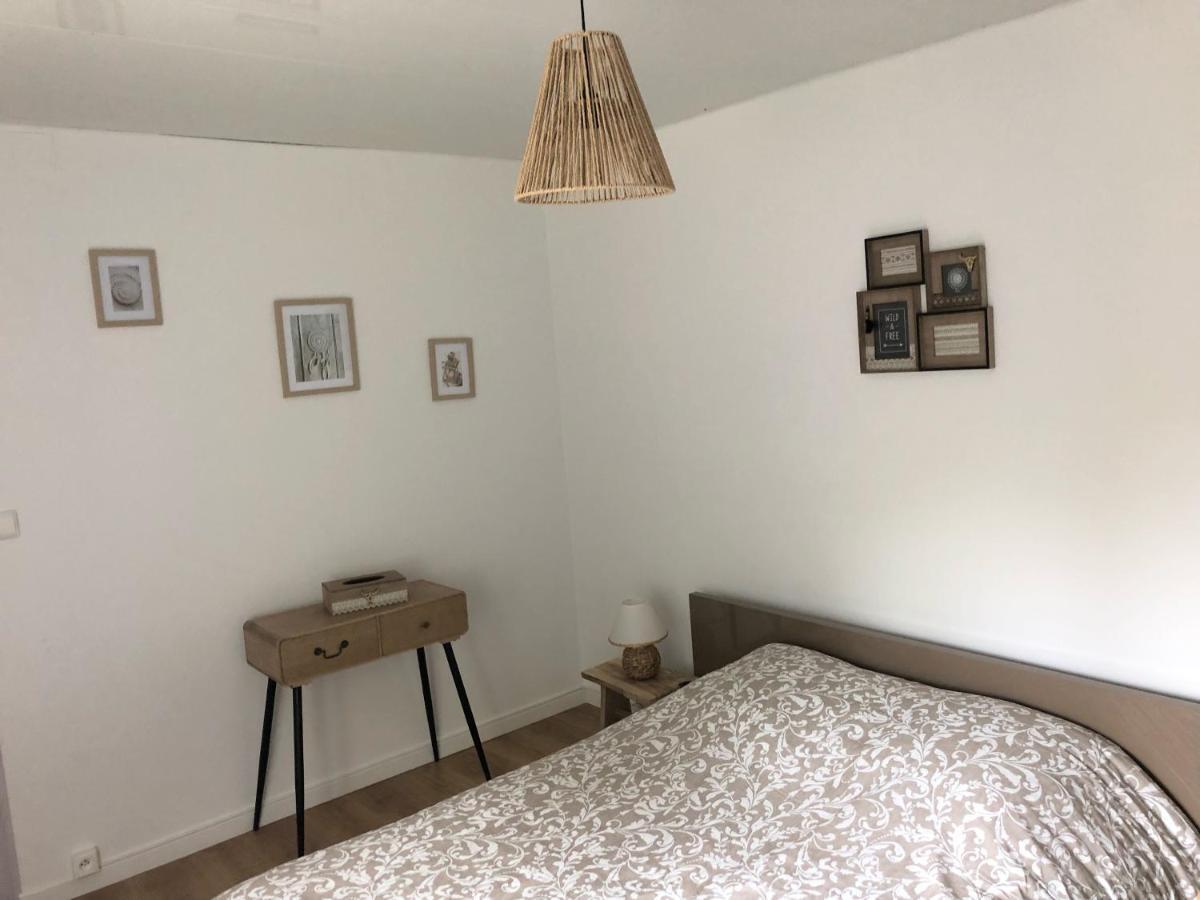 Maison Cosy Et Paisible Au Coeur De Beauvais Luaran gambar